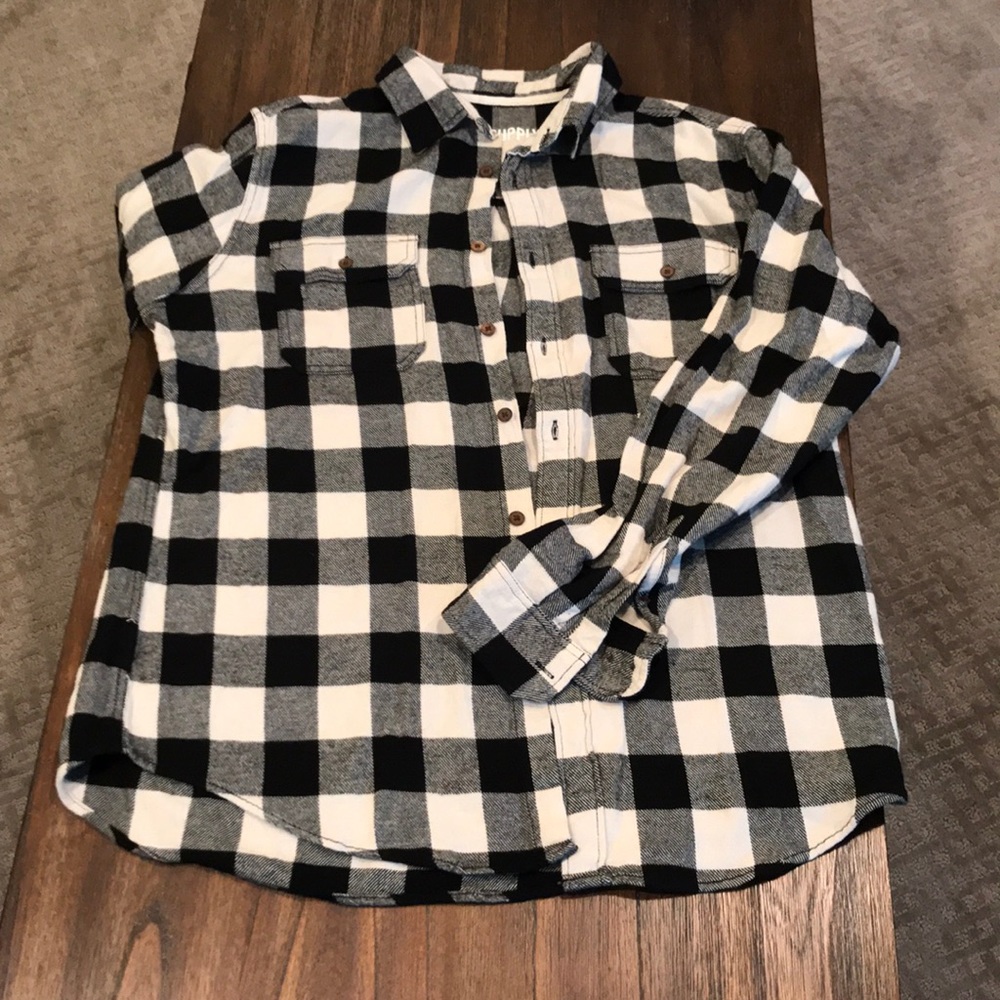 Men’s Flannel button down.